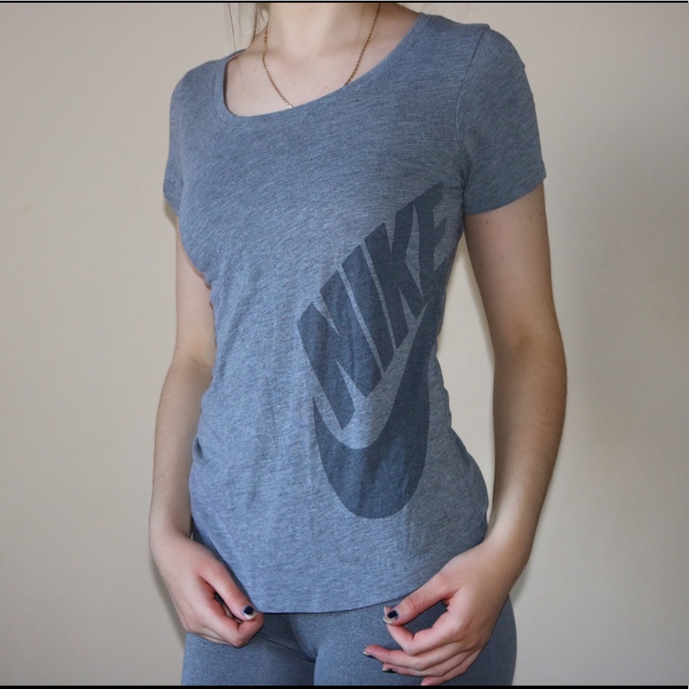 Nike T- Shirt